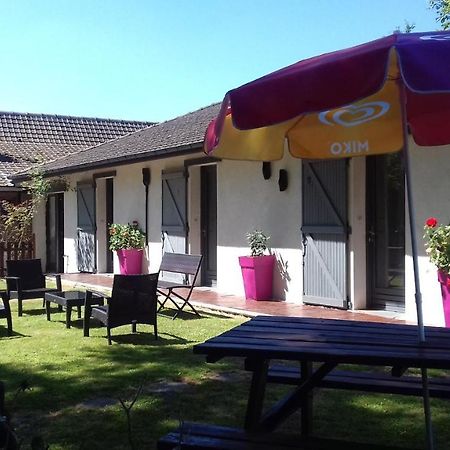Les Garennes Bed & Breakfast Favieres  Ngoại thất bức ảnh