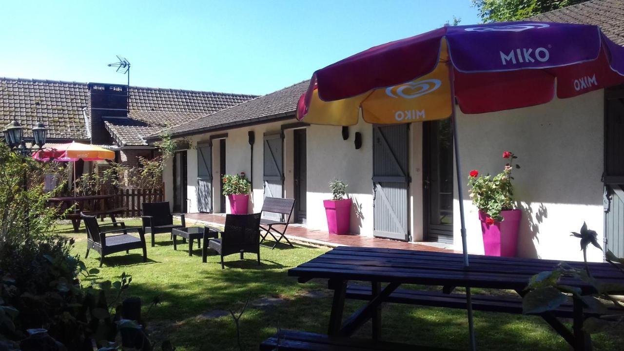 Les Garennes Bed & Breakfast Favieres  Ngoại thất bức ảnh