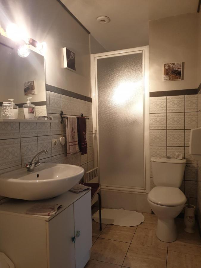 Les Garennes Bed & Breakfast Favieres  Ngoại thất bức ảnh