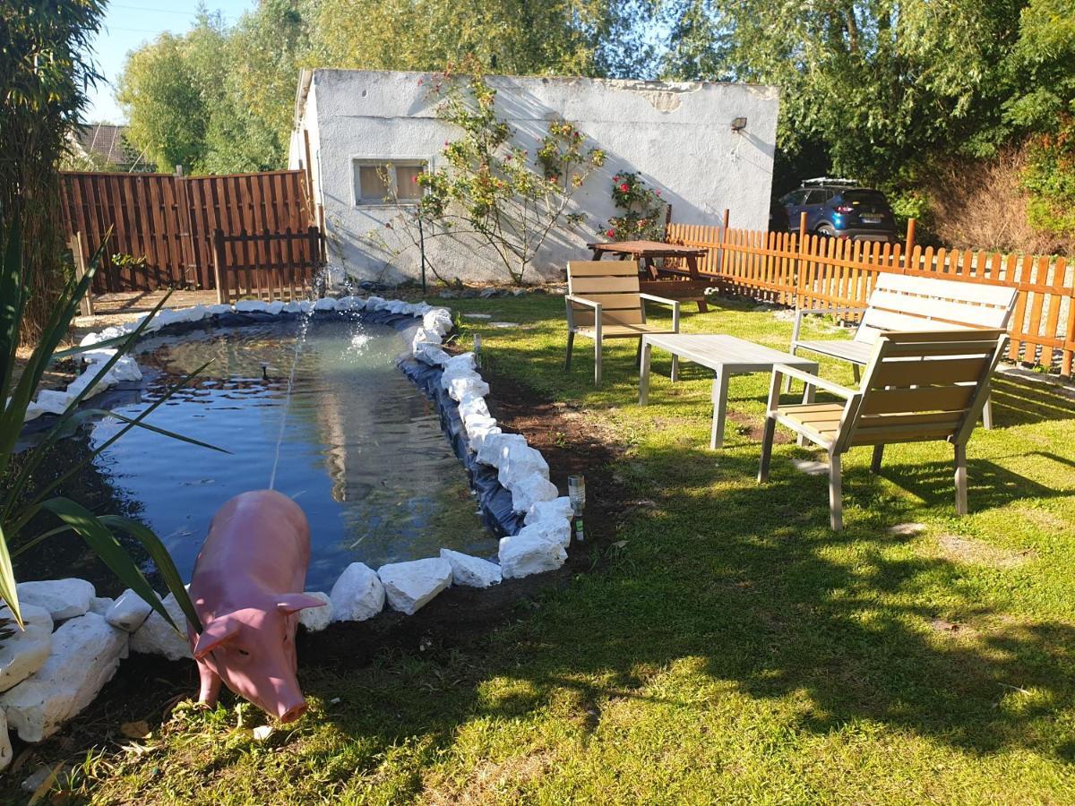 Les Garennes Bed & Breakfast Favieres  Ngoại thất bức ảnh